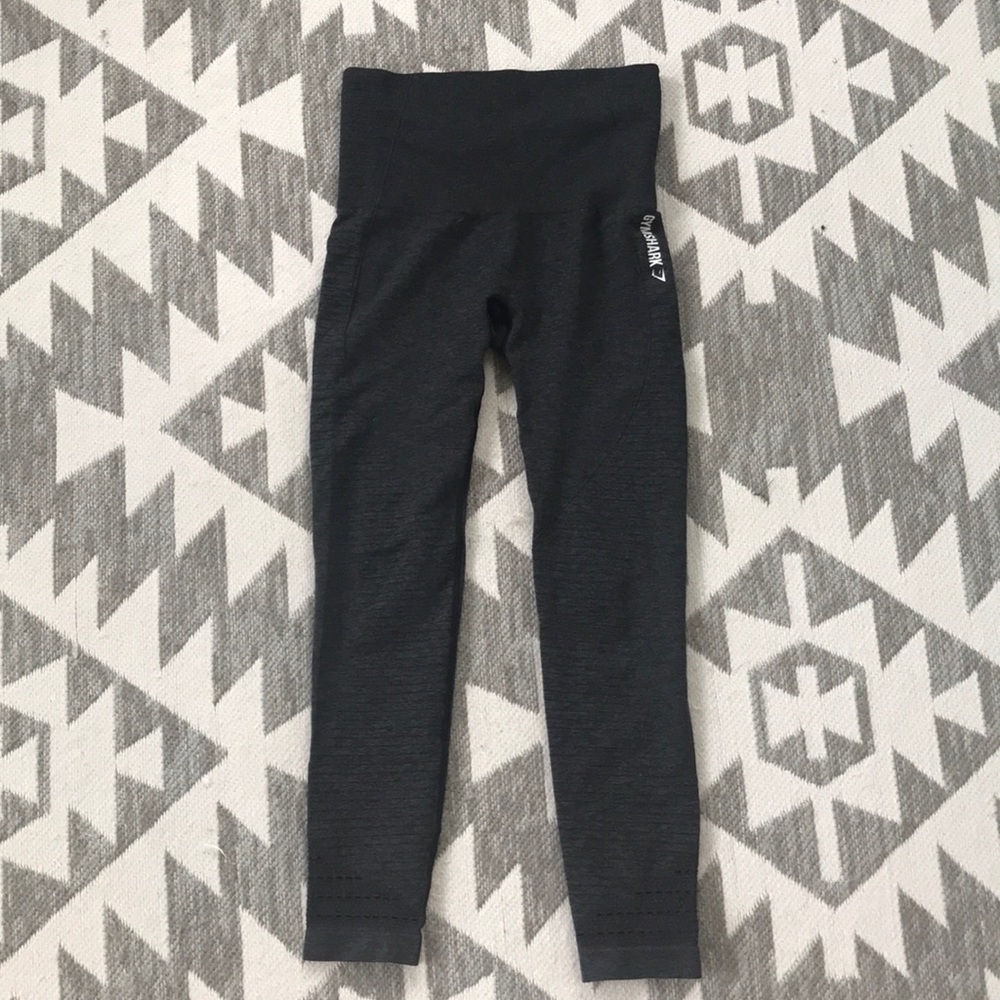 Gym shark leggings - size small